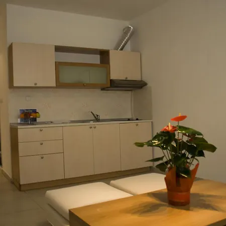 شقة فندقية Sunny House Apart