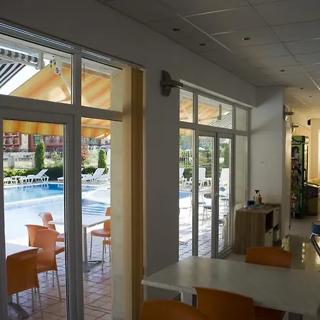 Sunny House Apart