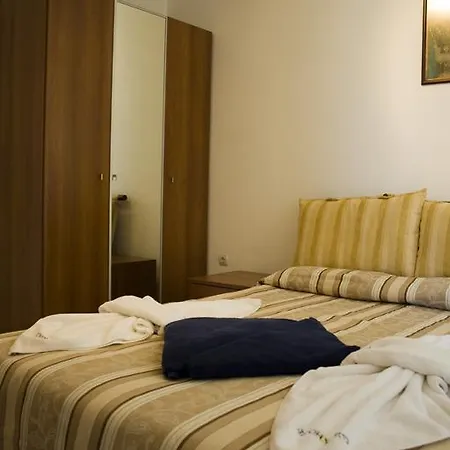 Sunny House Apart نيسيبار