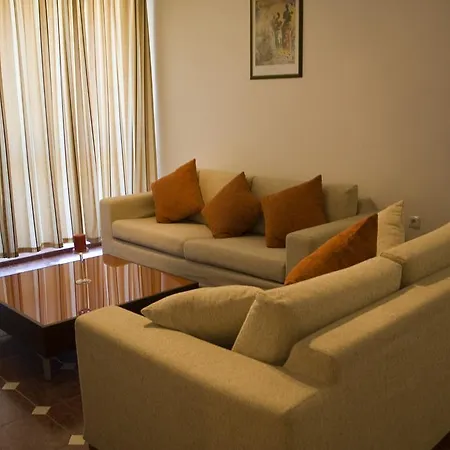 Sunny House Apart نيسيبار