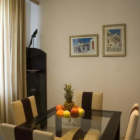 Sunny House Apart نيسيبار