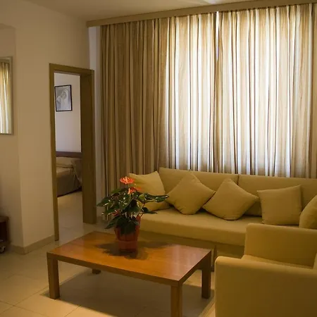 Sunny House Apart نيسيبار