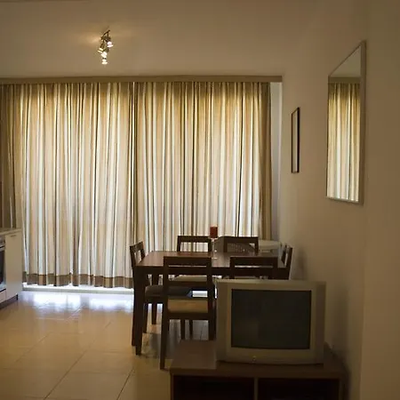 Sunny House Apart نيسيبار