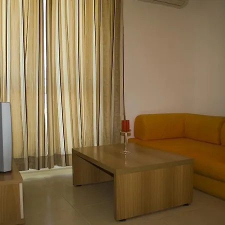 Sunny House Apart
